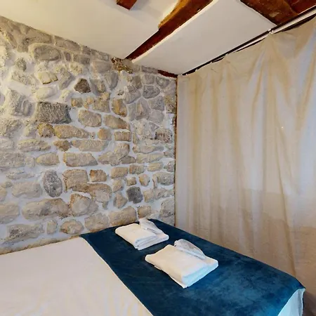 Appartement Bluestay 182 - Charmant A Parijs